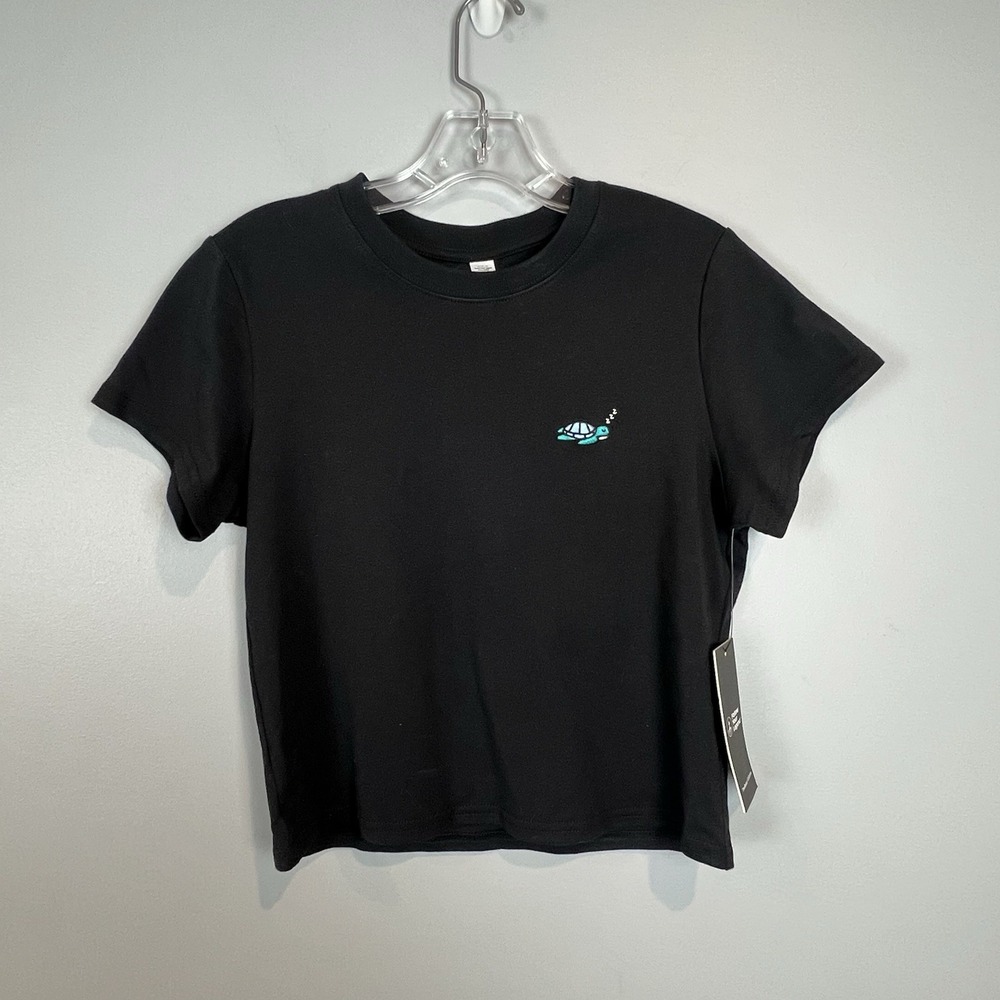 Follow Your Legend Women's Size Medium Crop Top T Shirt Turtle Black NWT